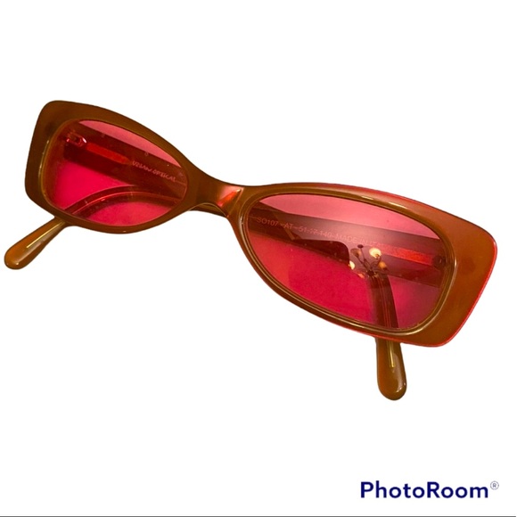 DELETING Y2K Rare  PINK CATEYE SMALL GOLD IRIDESCENT FRAME SUNGLASSES ⭐️⭐️⭐️⭐️⭐️ main image 7